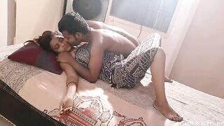 नवऱ्याने मारले बायकोला पॉर्नस्टारसारखे शॉट