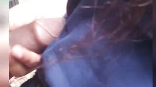 गोट्या दाबत गर्लफ्रेंडने घेतला तोंडात लवडा