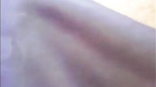 गावातील मुलीने उसात झवला लवडा